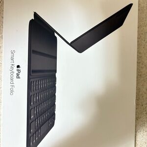 Apple Smart Keyboard Folio - Charcoal Gray